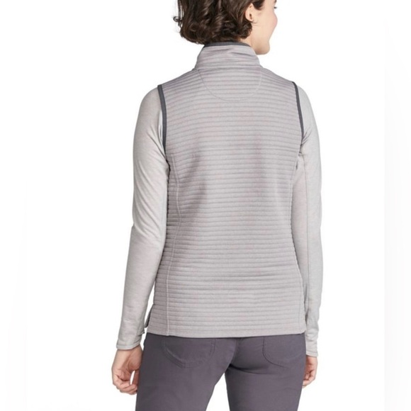 ⭐️Host Pick⭐️ L.L. Bean Women's Airlight Knit Vest - Picture 4 of 10